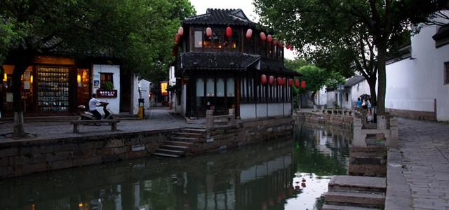 自己只是个学生给男朋友买了火车票该找他要钱吗？